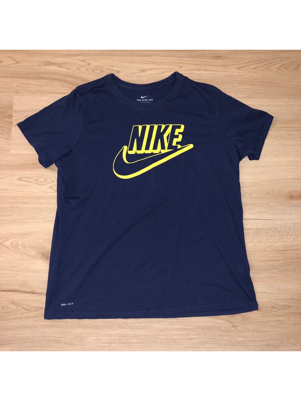 NIKE YELLOW NAVY BLUE SWOOSH LOGO DRI FIT GRAPHIC TEE T SHIRT MENS SIZE XXL